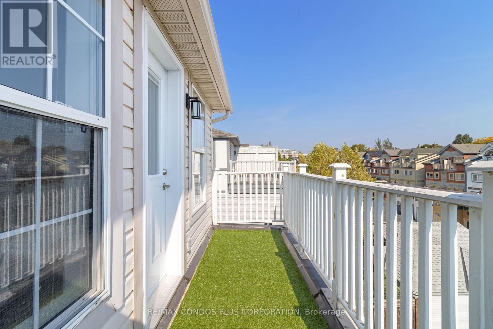127 Boardwalk Drive, Toronto, Ontario  M4L 3X9 - Photo 35 - E12129292