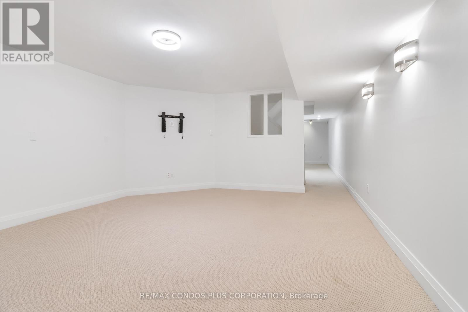 127 Boardwalk Drive, Toronto, Ontario  M4L 3X9 - Photo 38 - E12129292