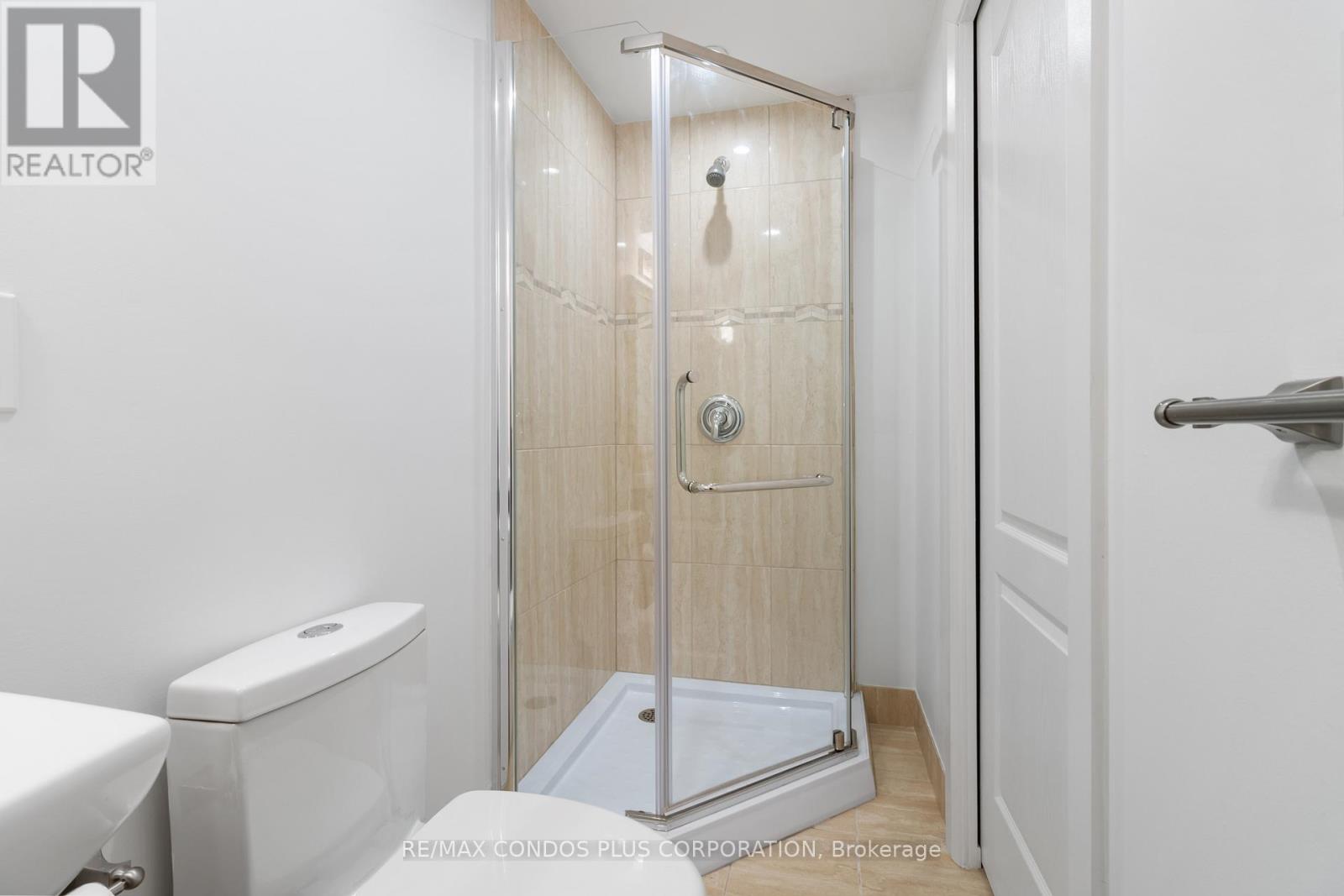 127 Boardwalk Drive, Toronto, Ontario  M4L 3X9 - Photo 45 - E12129292