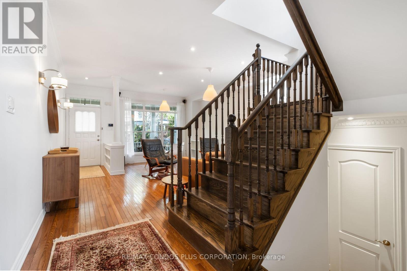 127 Boardwalk Drive, Toronto, Ontario  M4L 3X9 - Photo 7 - E12129292