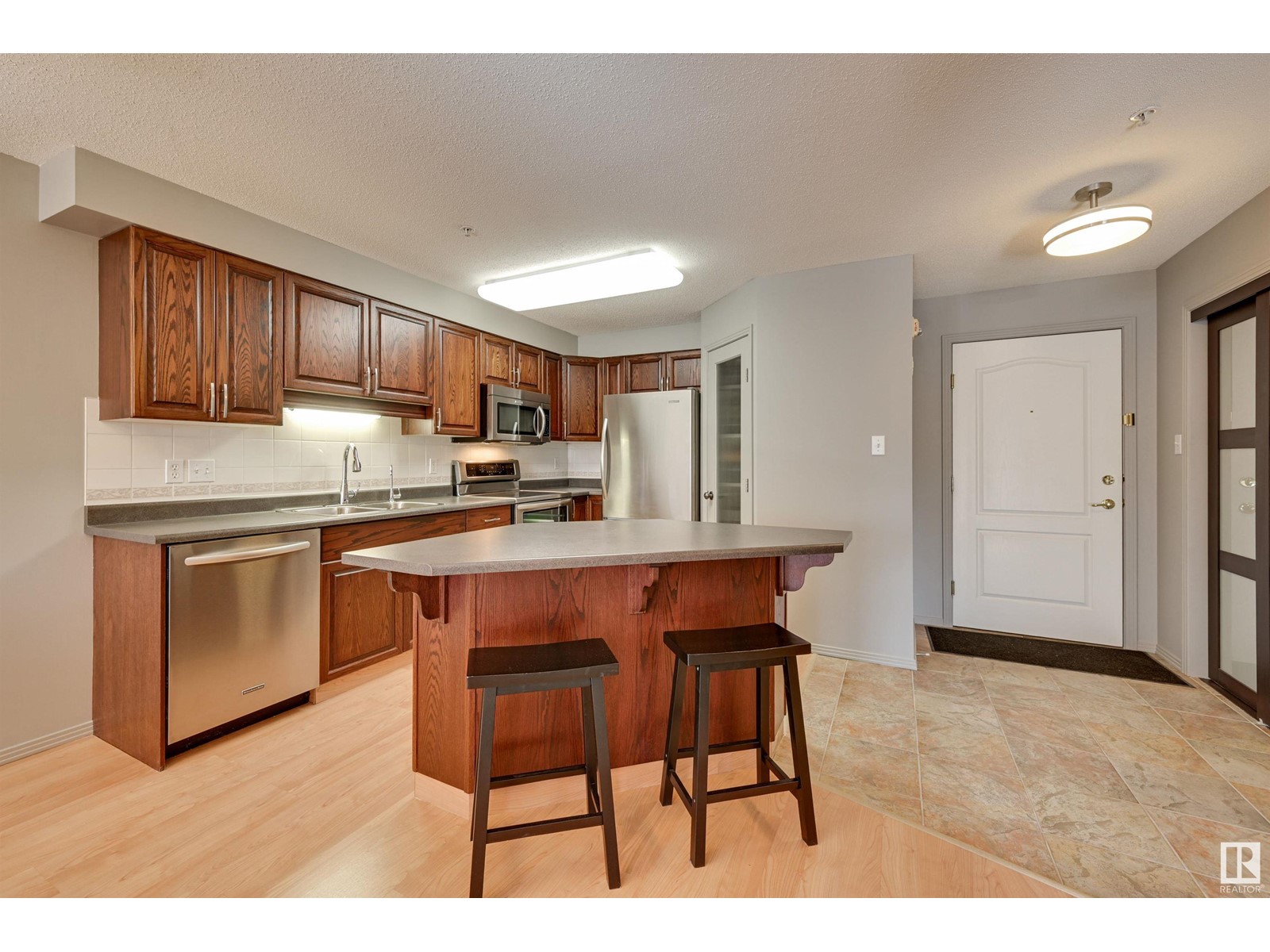 #305 8909 100 St Nw, Edmonton, Alberta  T6E 6T4 - Photo 11 - E4434851