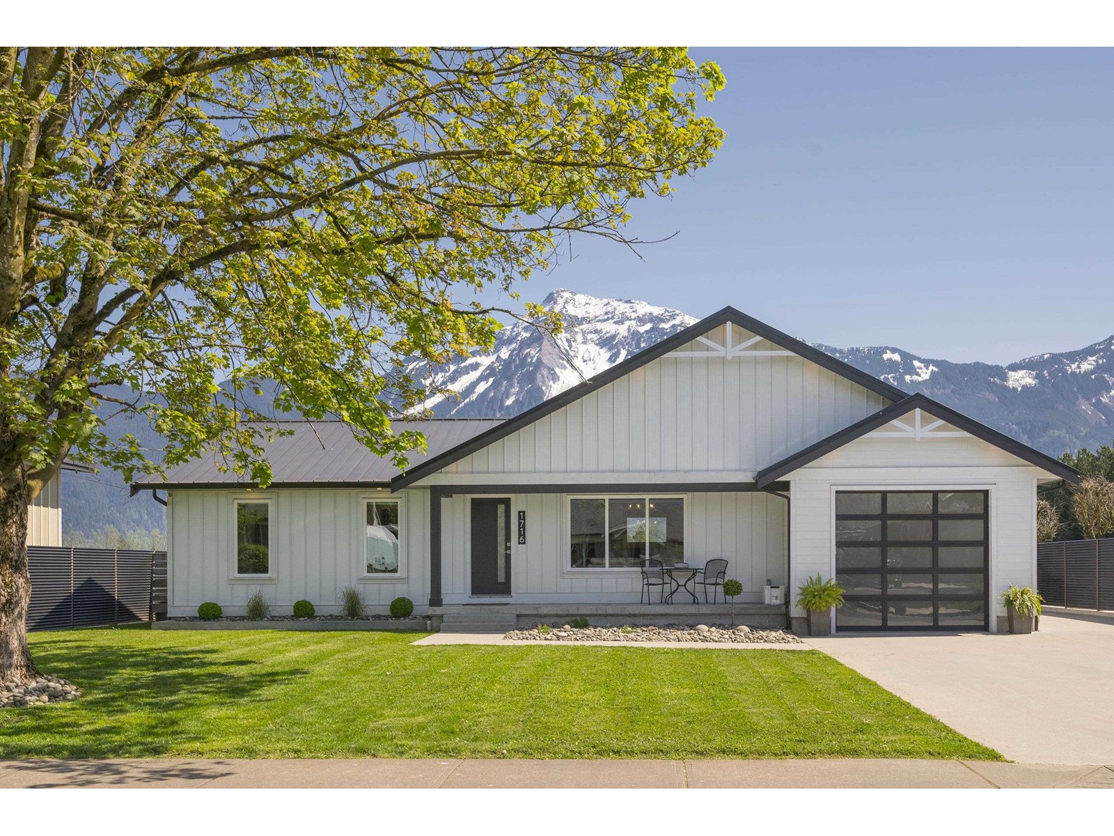 Property at 1716 AGASSIZ AVENUE image 1