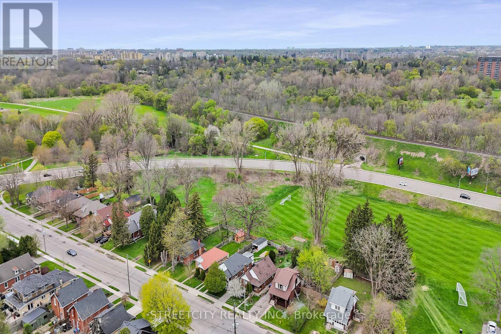 85 Springbank Drive, London South, Ontario N6J 1E5 - Photo 45 - X12129321