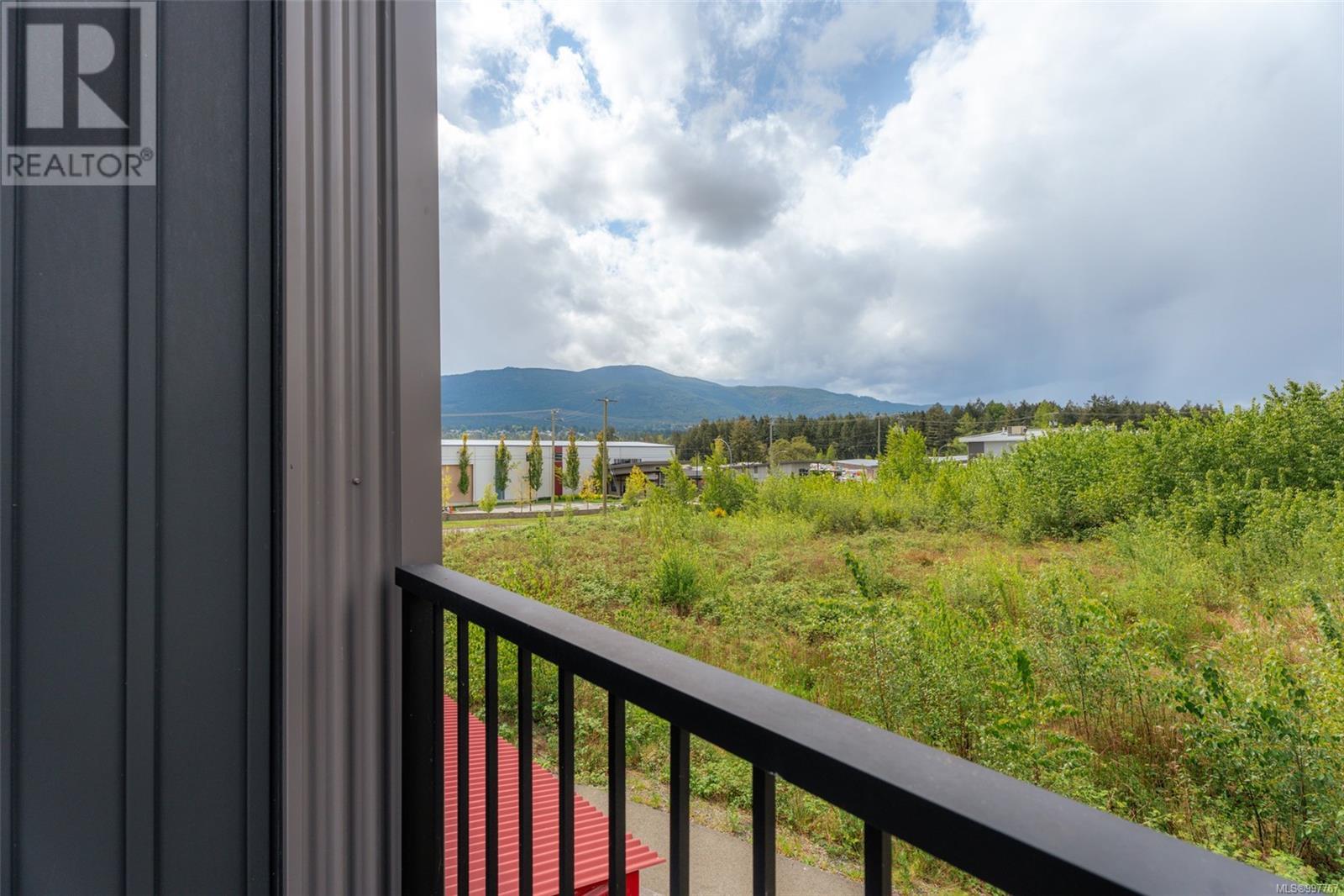 Property at 107 1726 Kerrisdale Rd image 5
