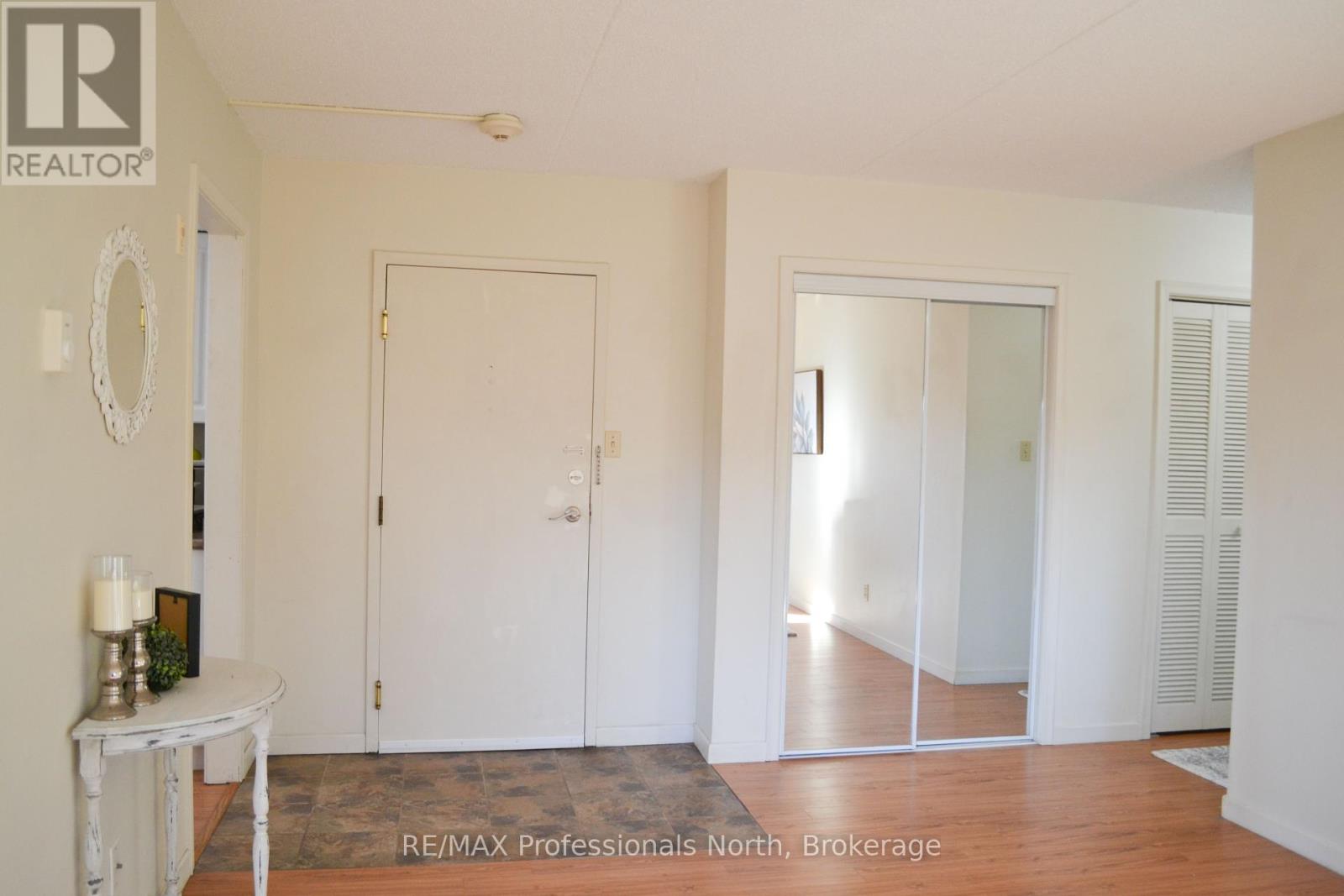 22 - 26 Herman Avenue, Huntsville, Ontario P1H 1J6 - Photo 6 - X12129299