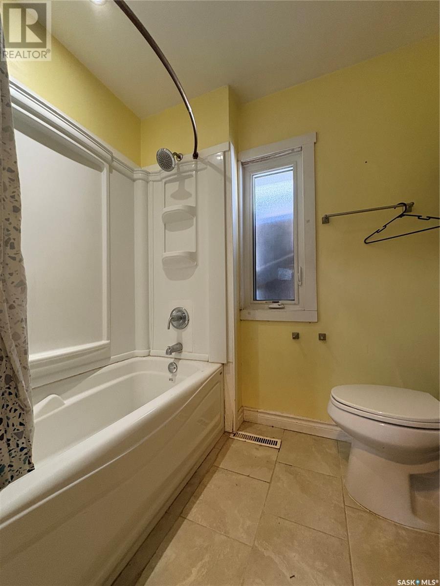 3007 Dewdney Avenue, Regina, Saskatchewan  S4T 0Y3 - Photo 6 - SK003124