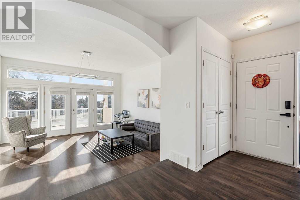 Property at 5503 Strathcona Hill SW image 5