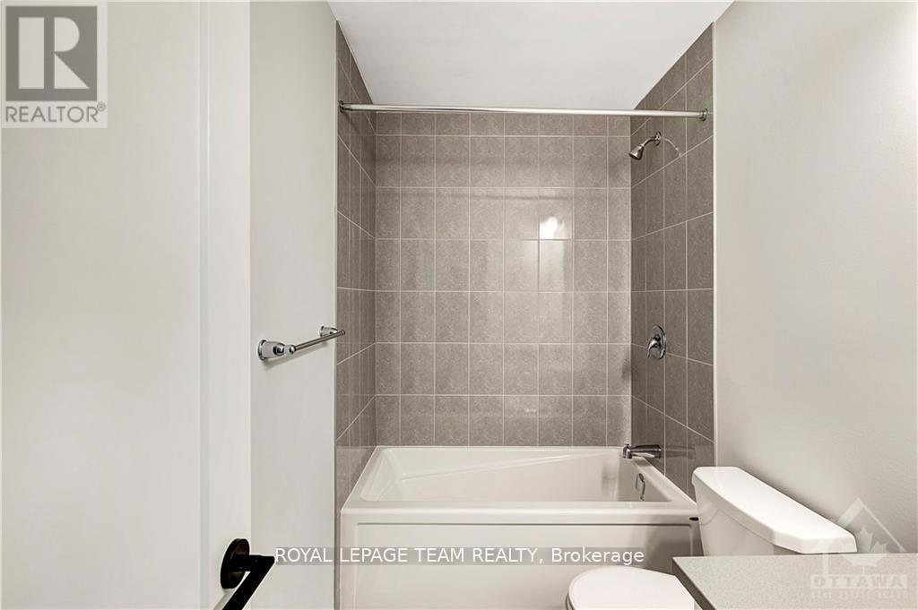 214 Verulam Street, Ottawa, Ontario  K2J 7J5 - Photo 17 - X12129314