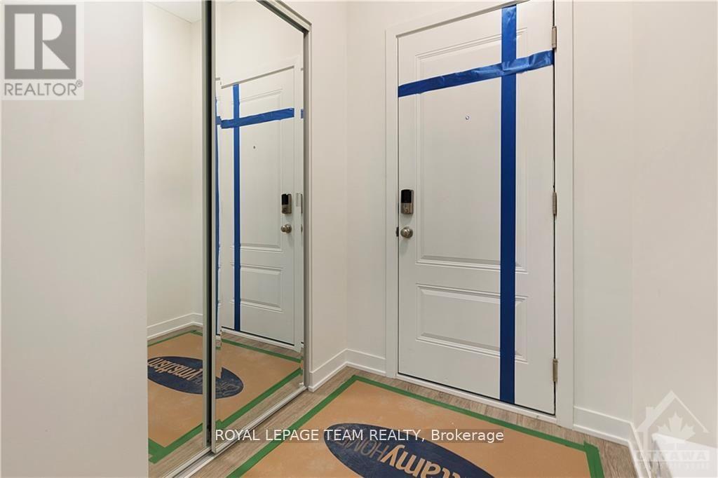 214 Verulam Street, Ottawa, Ontario  K2J 7J5 - Photo 2 - X12129314