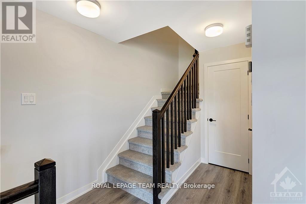 214 Verulam Street, Ottawa, Ontario  K2J 7J5 - Photo 3 - X12129314