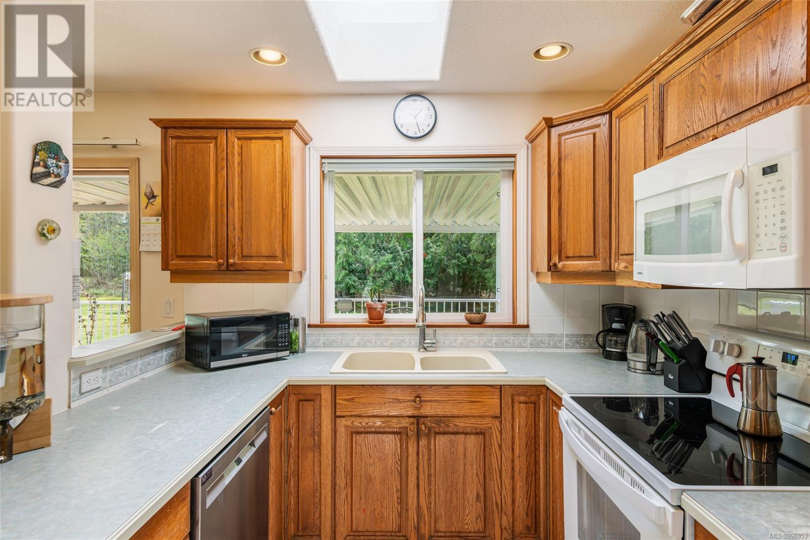 2260 Kerr Rd, Coombs, British Columbia  V0R 1M0 - Photo 19 - 996353