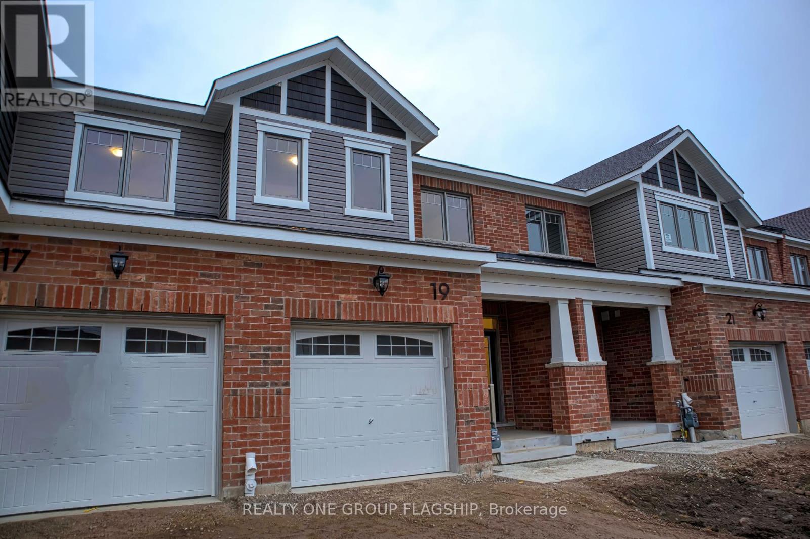 19 HISTAND TRAIL, Kitchener, Ontario