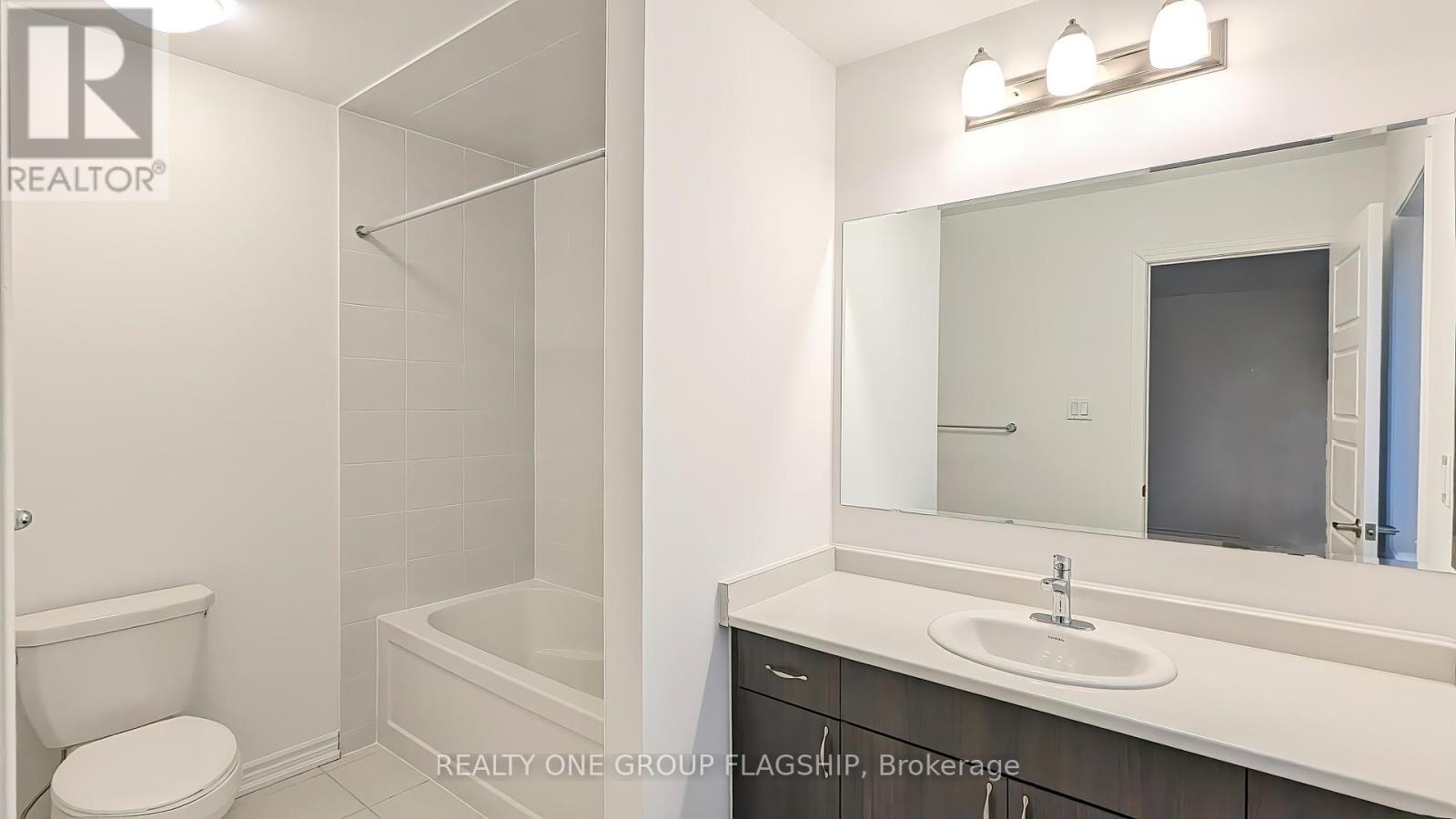 19 Histand Trail, Kitchener, Ontario  N2R 0S2 - Photo 23 - X12129297