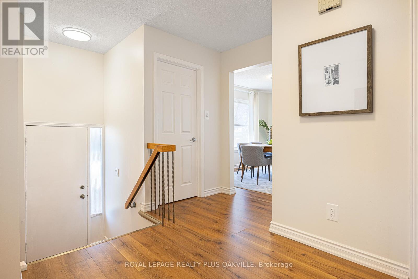 24 Menoke Court, Brampton, Ontario  L6Z 1E9 - Photo 11 - W12088992