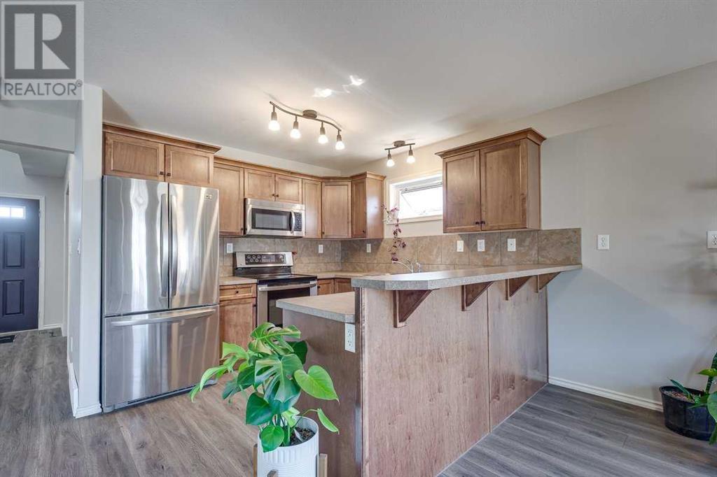 1 Valley Crescent, Blackfalds, Alberta  T4M 0K1 - Photo 7 - A2218004