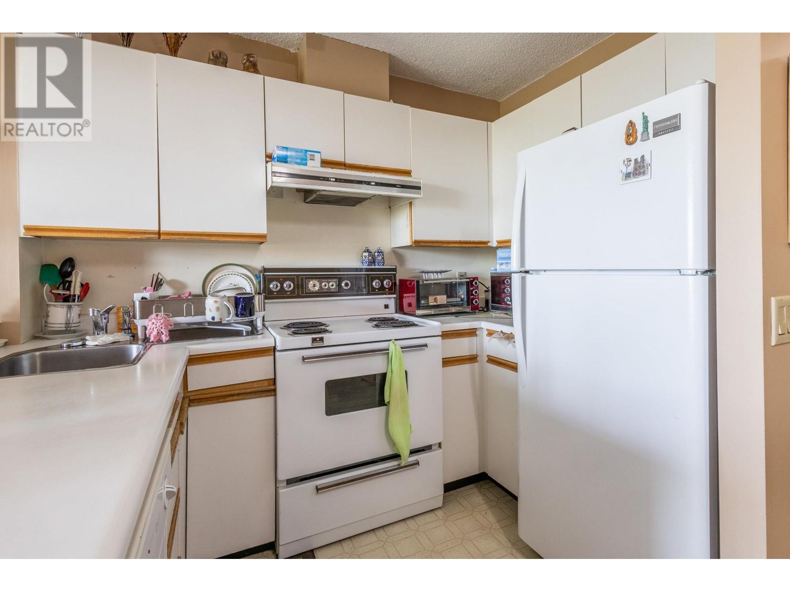 503 3980 Carrigan Court, Burnaby, British Columbia  V3N 4S6 - Photo 8 - R2998500