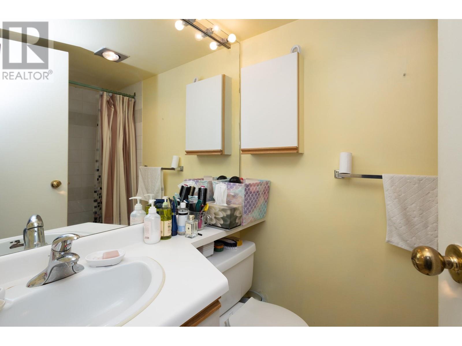 503 3980 Carrigan Court, Burnaby, British Columbia  V3N 4S6 - Photo 13 - R2998500