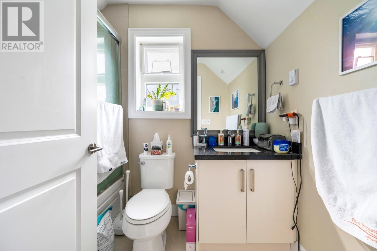 2715 E 47th Avenue, Vancouver, British Columbia  V5S 1C2 - Photo 39 - R2997937