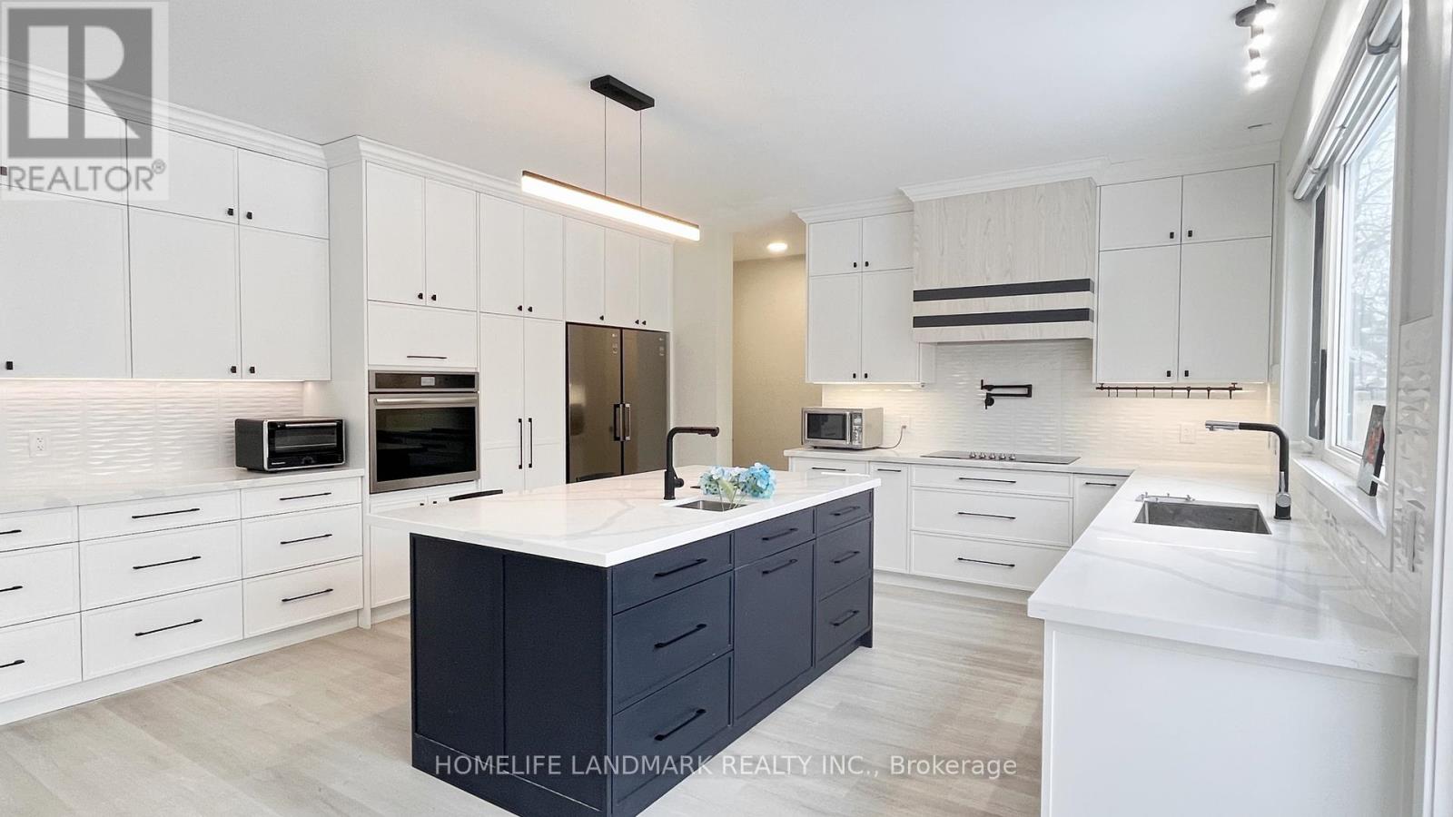 Property at 19 DEERING CRESCENT image 2