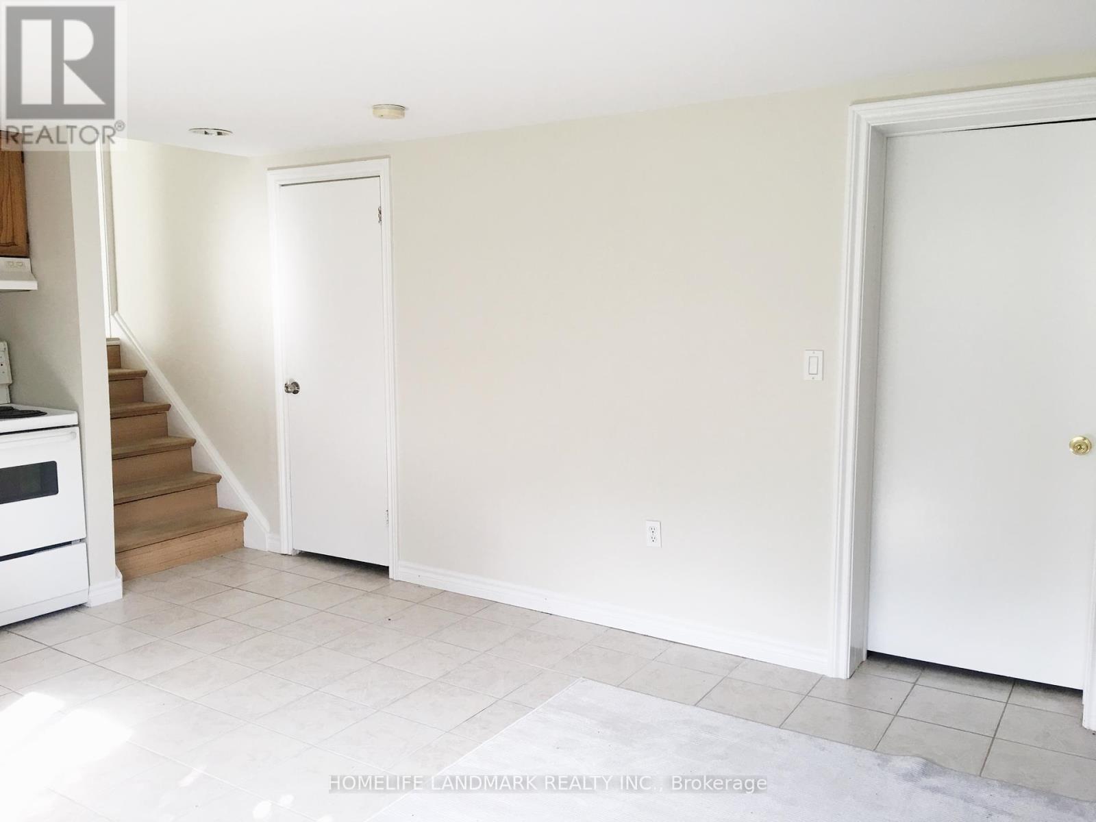19 Deering Crescent, Toronto, Ontario  M2M 2A2 - Photo 21 - C12129325