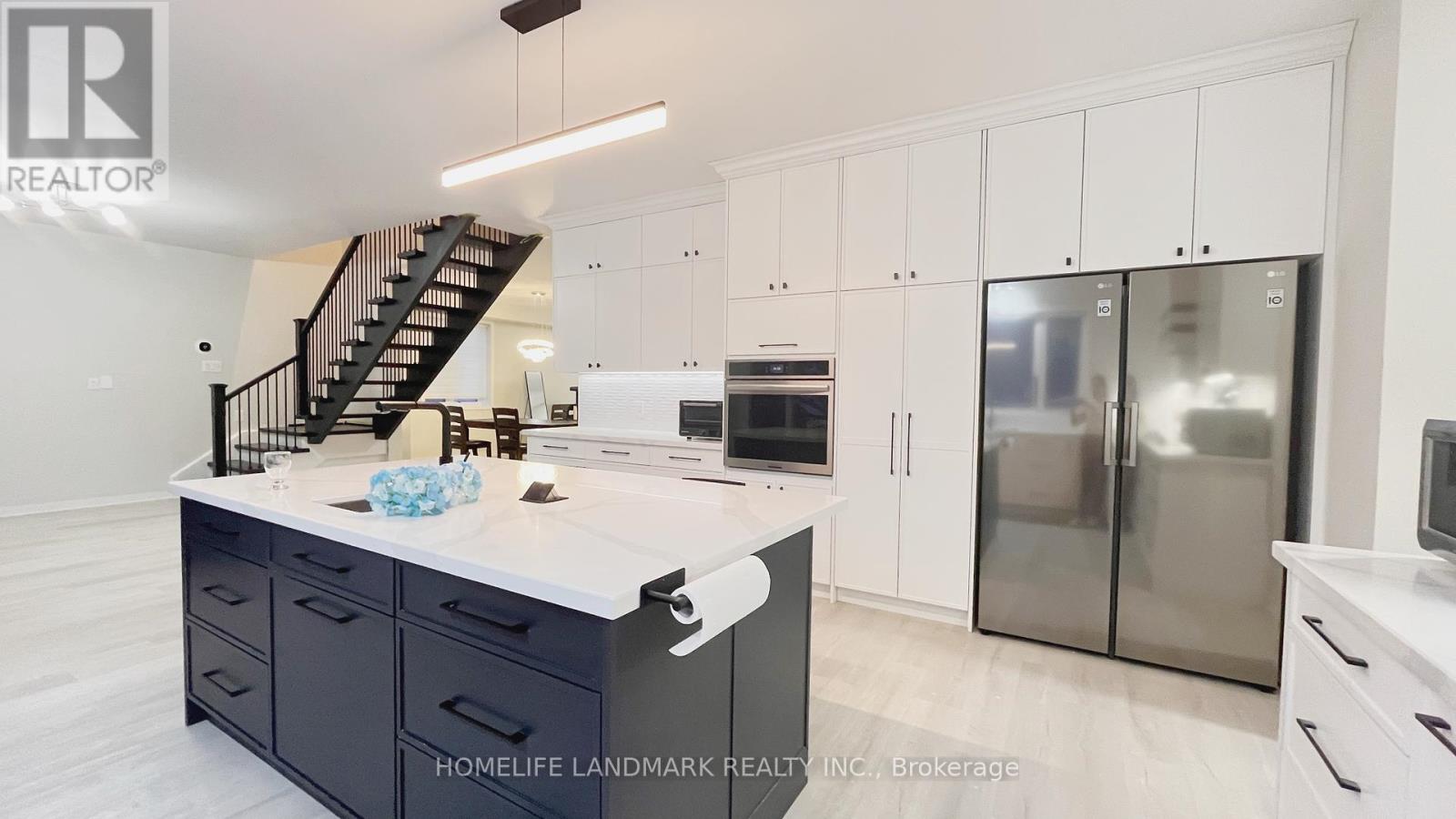 Property at 19 DEERING CRESCENT image 5
