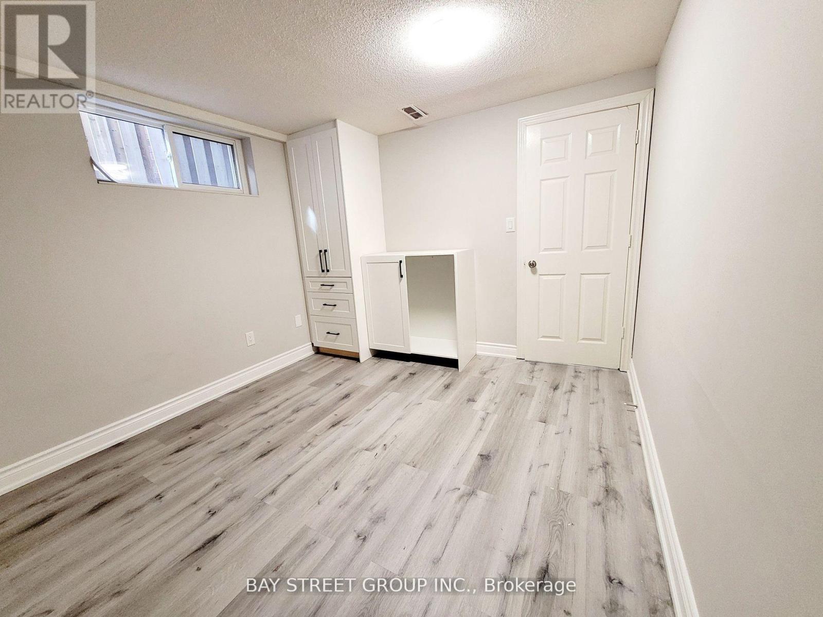 - Bsmt - 3 Coverdale Crescent, Toronto, Ontario  M1V 2S7 - Photo 6 - E12129335