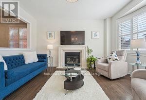 669 Sweetwater Crescent, Newmarket, Ontario  L3X 0H6 - Photo 16 - N12129328