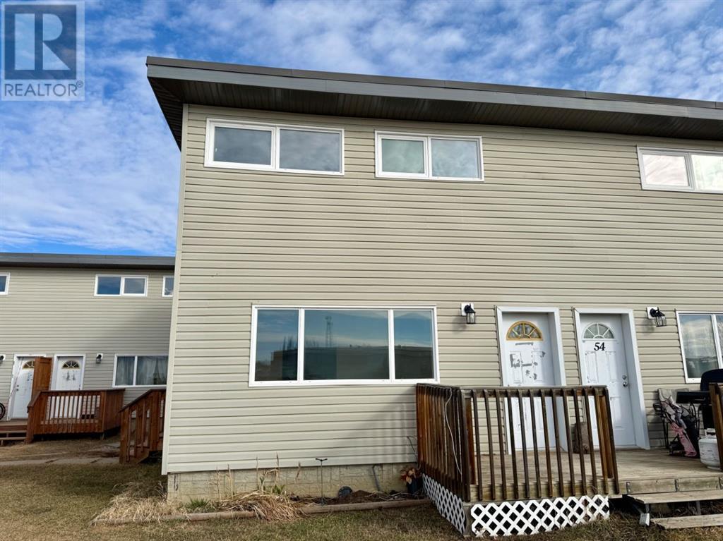 <h3>$49,900</h3><p>53, 305 5 Street, Wainwright, Alberta</p>