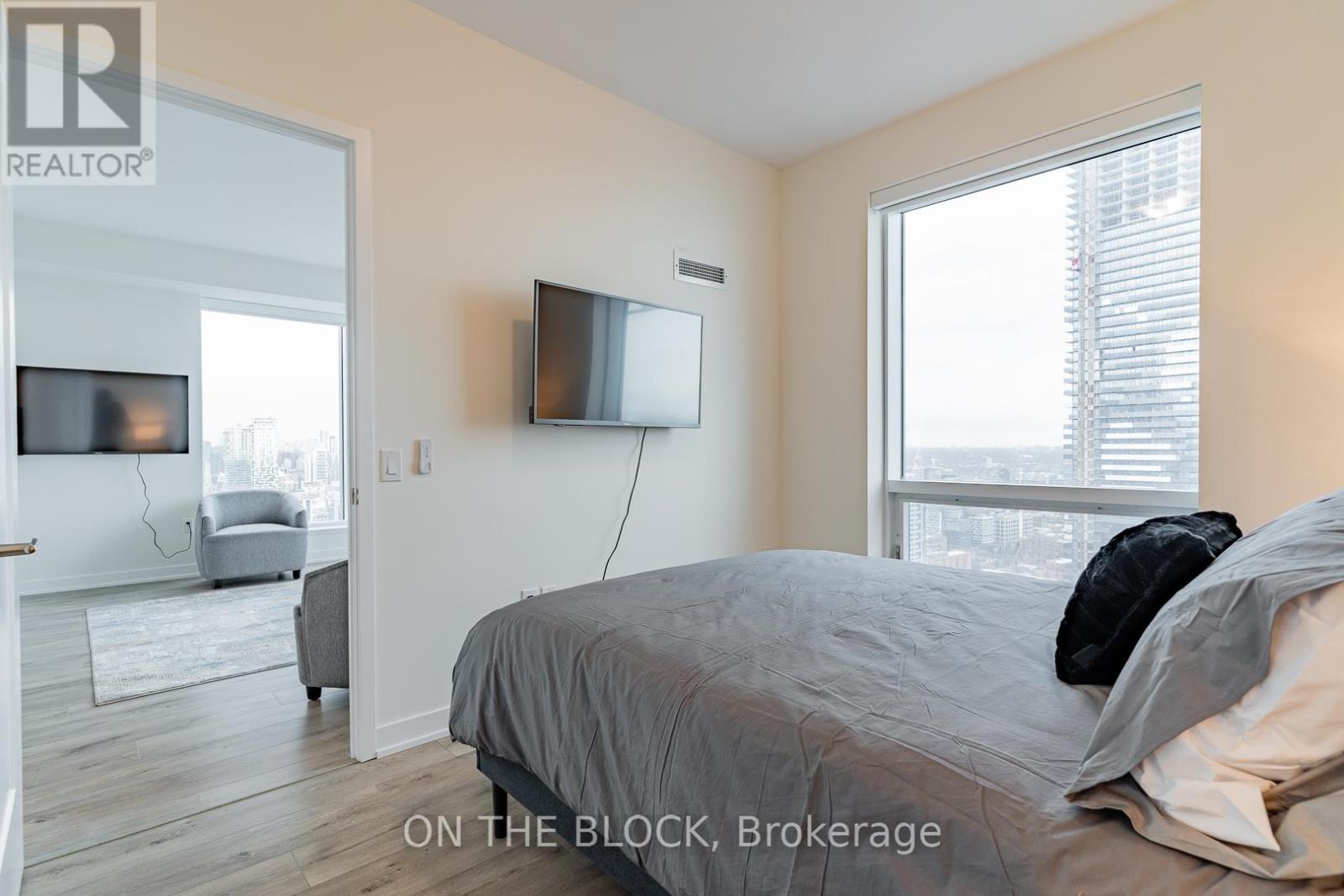 3907 - 28 Freeland St. Street, Toronto, Ontario  M5E 0E3 - Photo 20 - C12129351