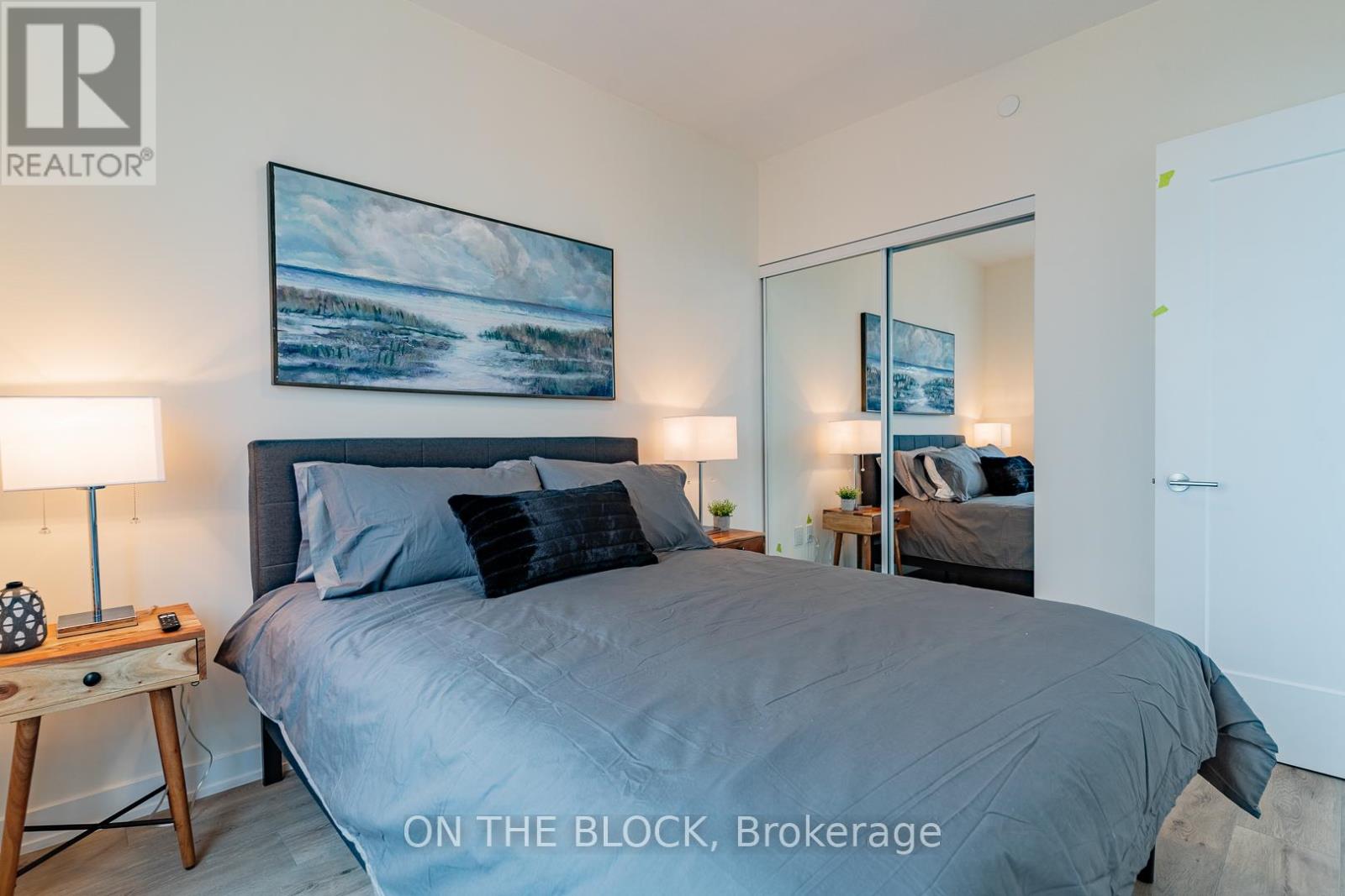 3907 - 28 Freeland St. Street, Toronto, Ontario  M5E 0E3 - Photo 21 - C12129351