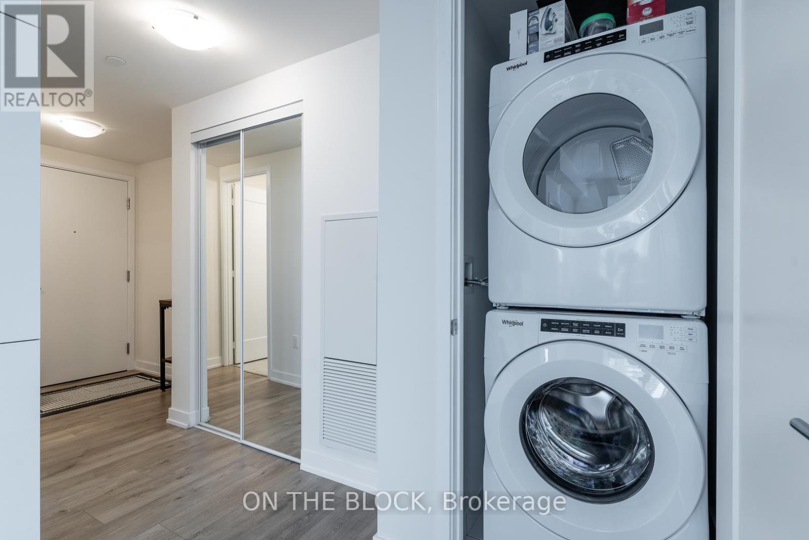 3907 - 28 Freeland St. Street, Toronto, Ontario  M5E 0E3 - Photo 8 - C12129351