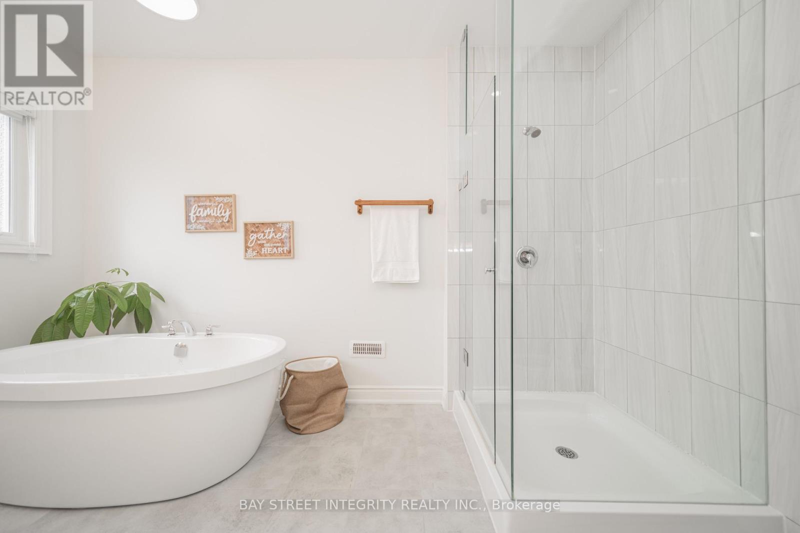 147 Prairie Rose Drive, Richmond Hill, Ontario  L4S 0M9 - Photo 22 - N12129388