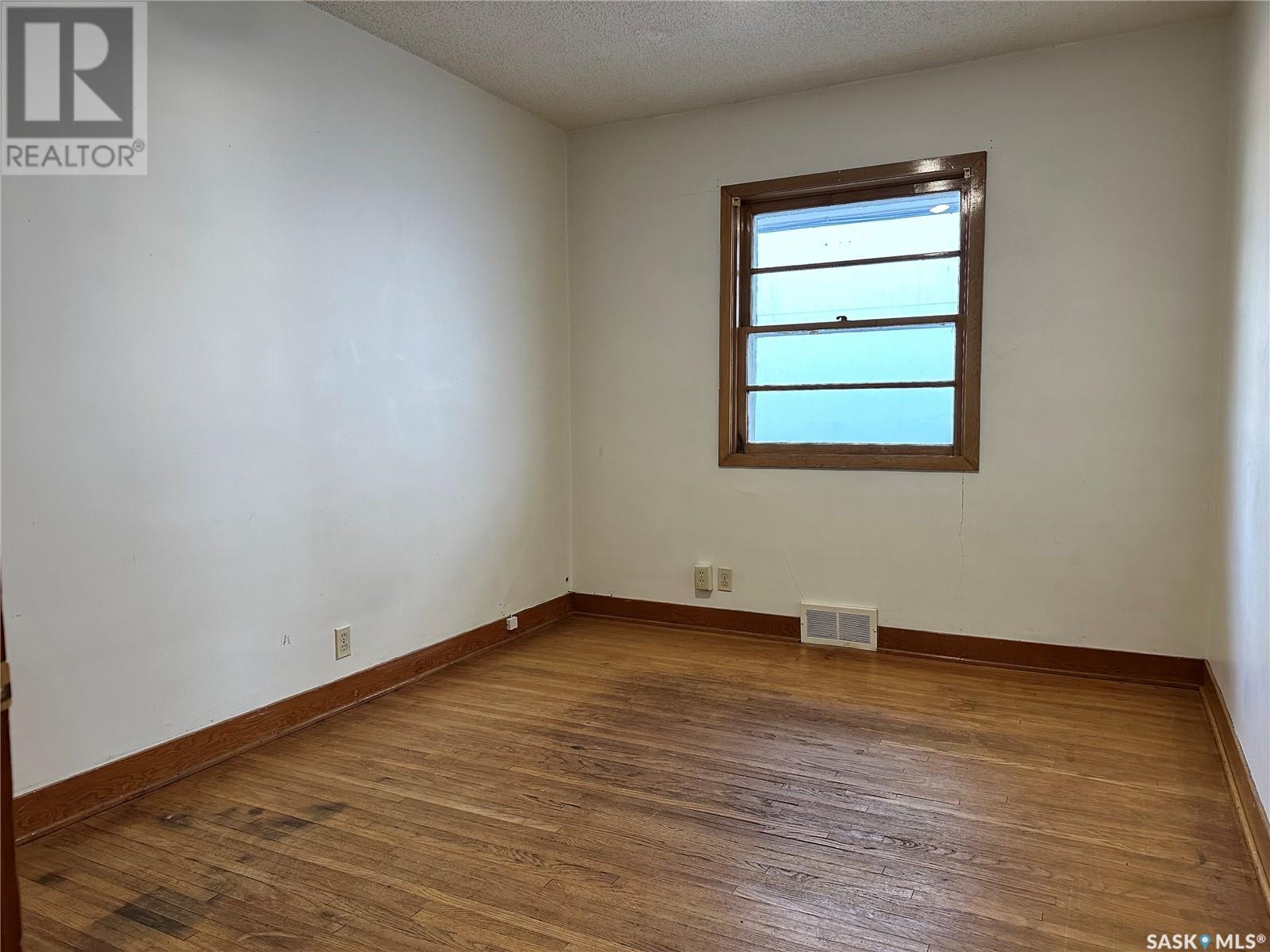 637 6th Street, Humboldt, Saskatchewan  S0K 2A0 - Photo 17 - SK004894