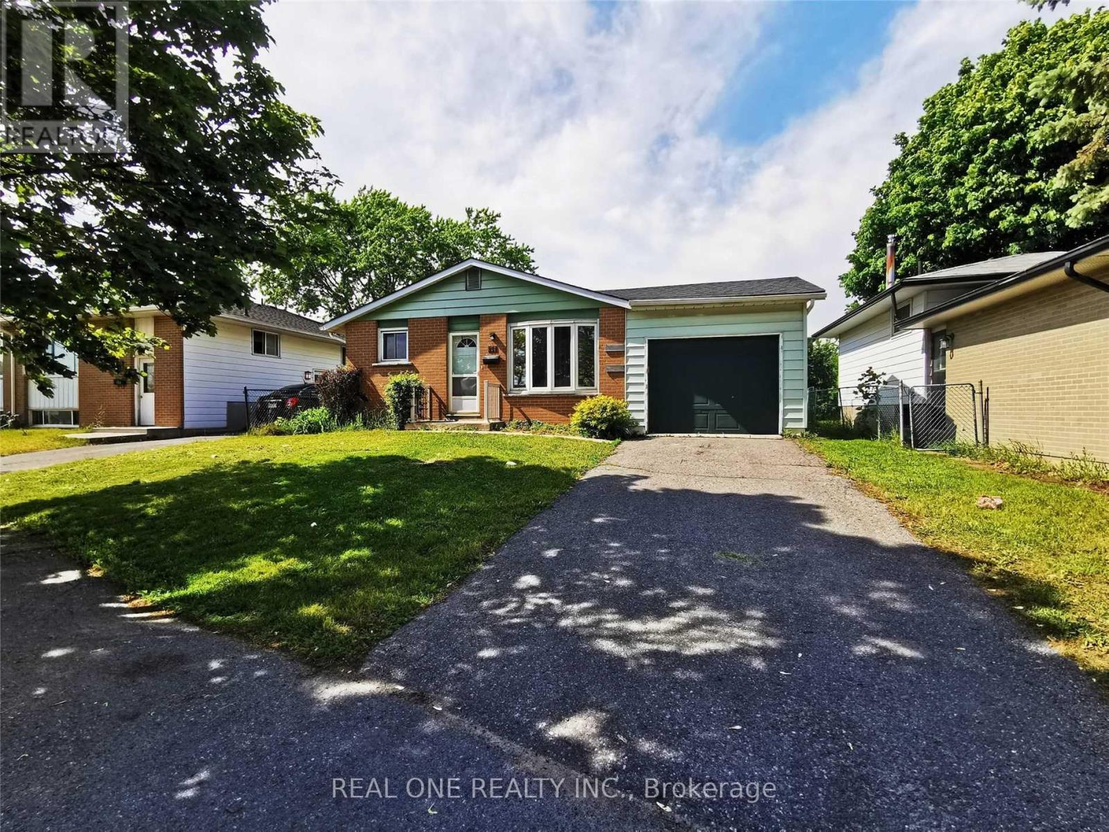 151 CALDERWOOD DRIVE, Kingston, Ontario