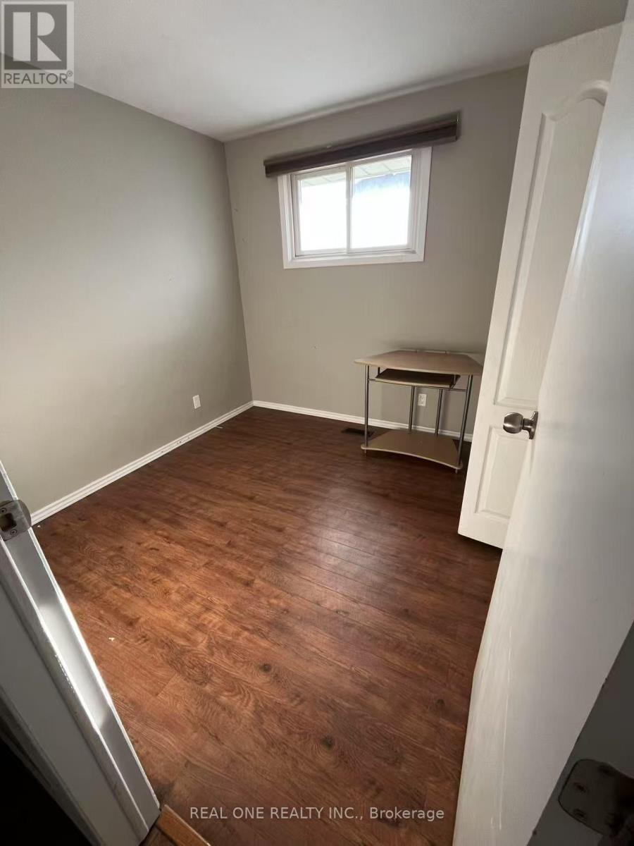 151 Calderwood Drive, Kingston, Ontario  K7M 6L5 - Photo 8 - X12129350