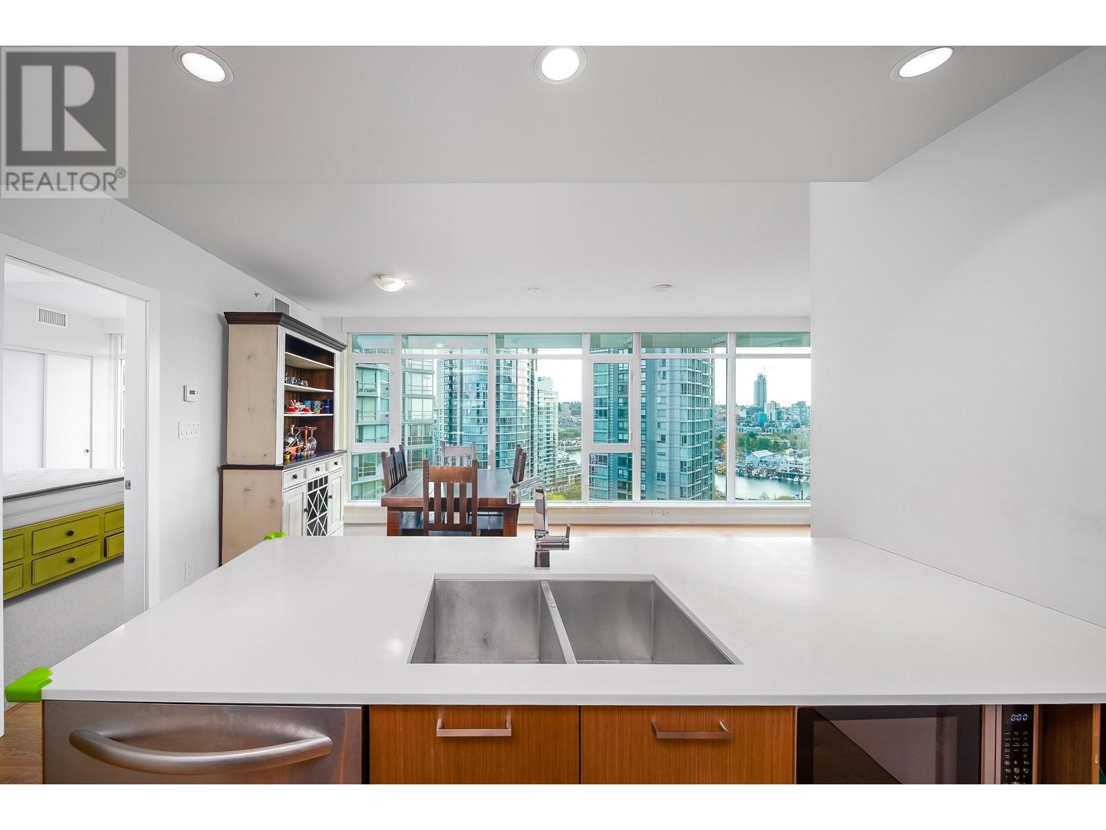 2108 1372 Seymour Street, Vancouver, British Columbia  V6B 0L1 - Photo 11 - R2998252
