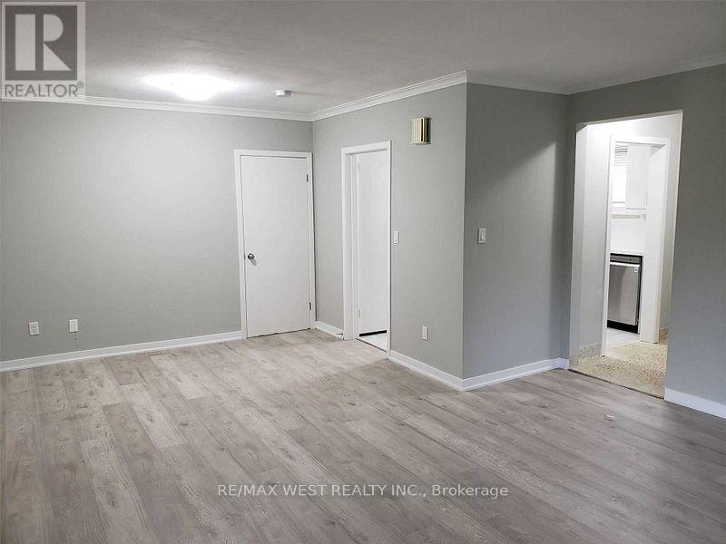 15 C - 15 Cannon Road, Toronto (Stonegate-Queensway), Ontario  M8Y 1R8 - Photo 13 - W12129410