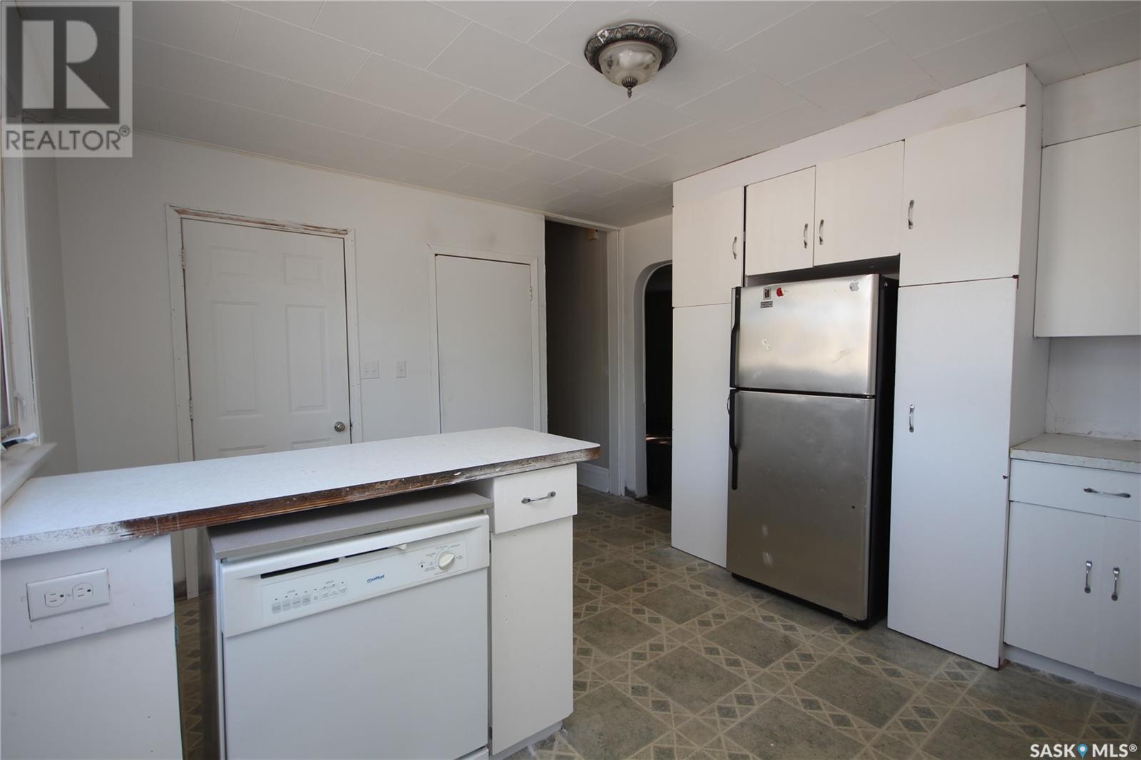 991 108th Street, North Battleford, Saskatchewan  S9A 2A7 - Photo 8 - SK004920