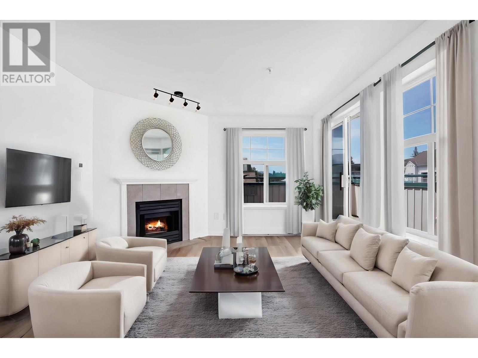 Property at 402 1618 GRANT AVENUE image 1