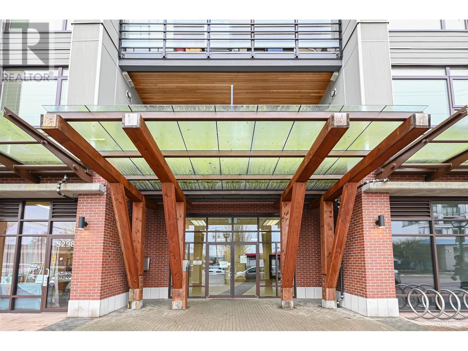 Listing Picture 11 of 15 : PH19 5288 GRIMMER STREET, Burnaby / 本拿比 - 魯藝地產 Yvonne Lu Group - MLS Medallion Club Member