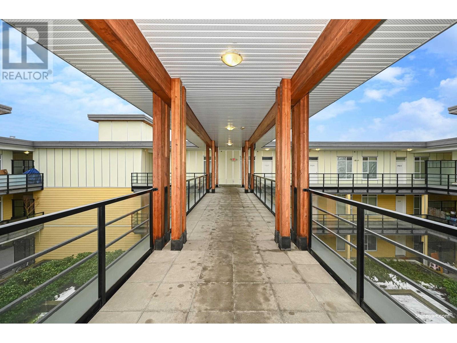 Listing Picture 10 of 15 : PH19 5288 GRIMMER STREET, Burnaby / 本拿比 - 魯藝地產 Yvonne Lu Group - MLS Medallion Club Member