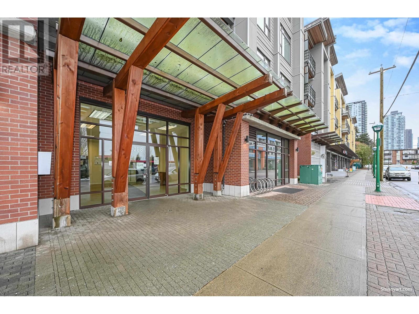 Listing Picture 12 of 15 : PH19 5288 GRIMMER STREET, Burnaby / 本拿比 - 魯藝地產 Yvonne Lu Group - MLS Medallion Club Member