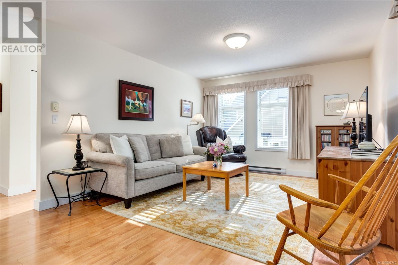Property at 5436 Dunster Rd image 4
