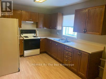 203 George Street, Midland, Ontario  L4R 2W3 - Photo 14 - S12125087