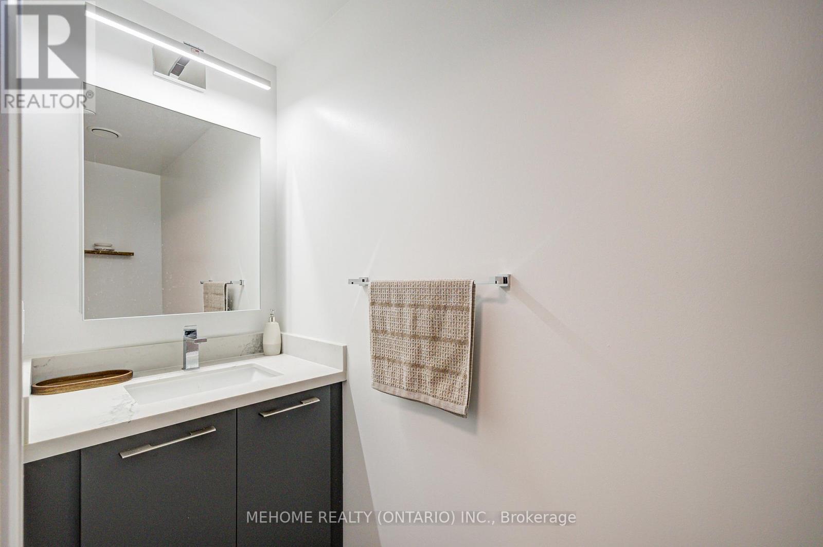 3011 - 8 Water Walk Drive, Markham, Ontario  L3R 6L4 - Photo 21 - N12129417