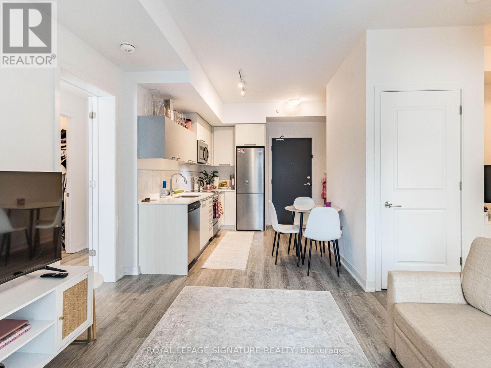 608 - 25 Neighbourhood Lane, Toronto, Ontario  M9Y 0C4 - Photo 18 - W12129419