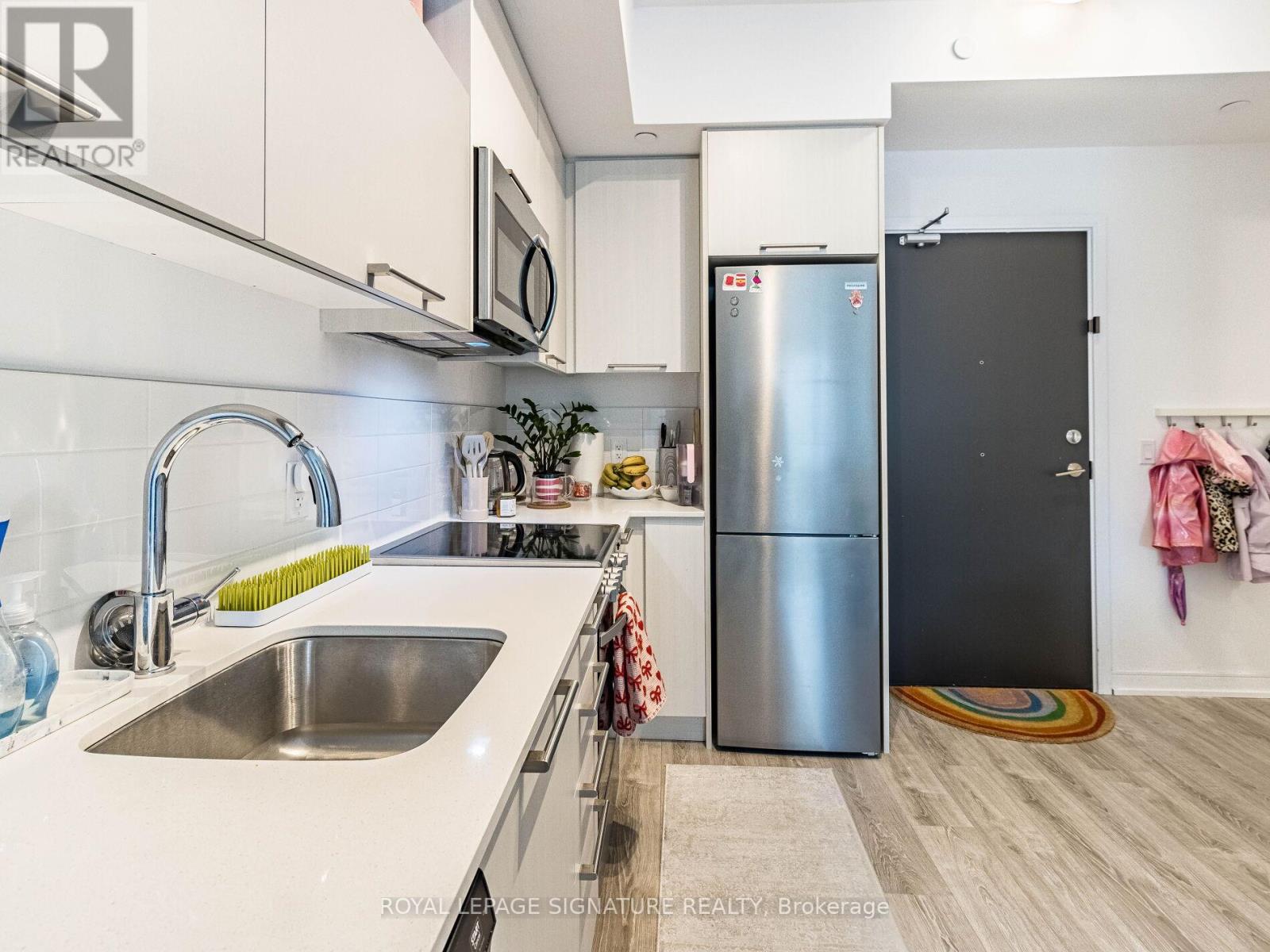608 - 25 Neighbourhood Lane, Toronto, Ontario  M9Y 0C4 - Photo 14 - W12129419