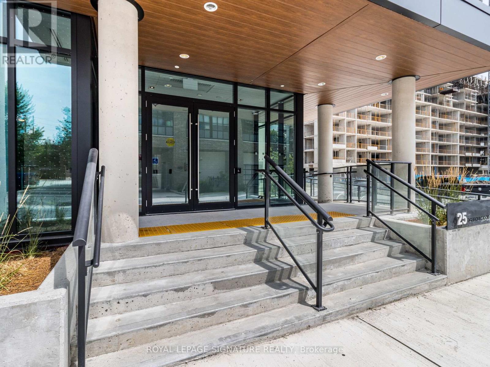 608 - 25 Neighbourhood Lane, Toronto, Ontario  M9Y 0C4 - Photo 4 - W12129419