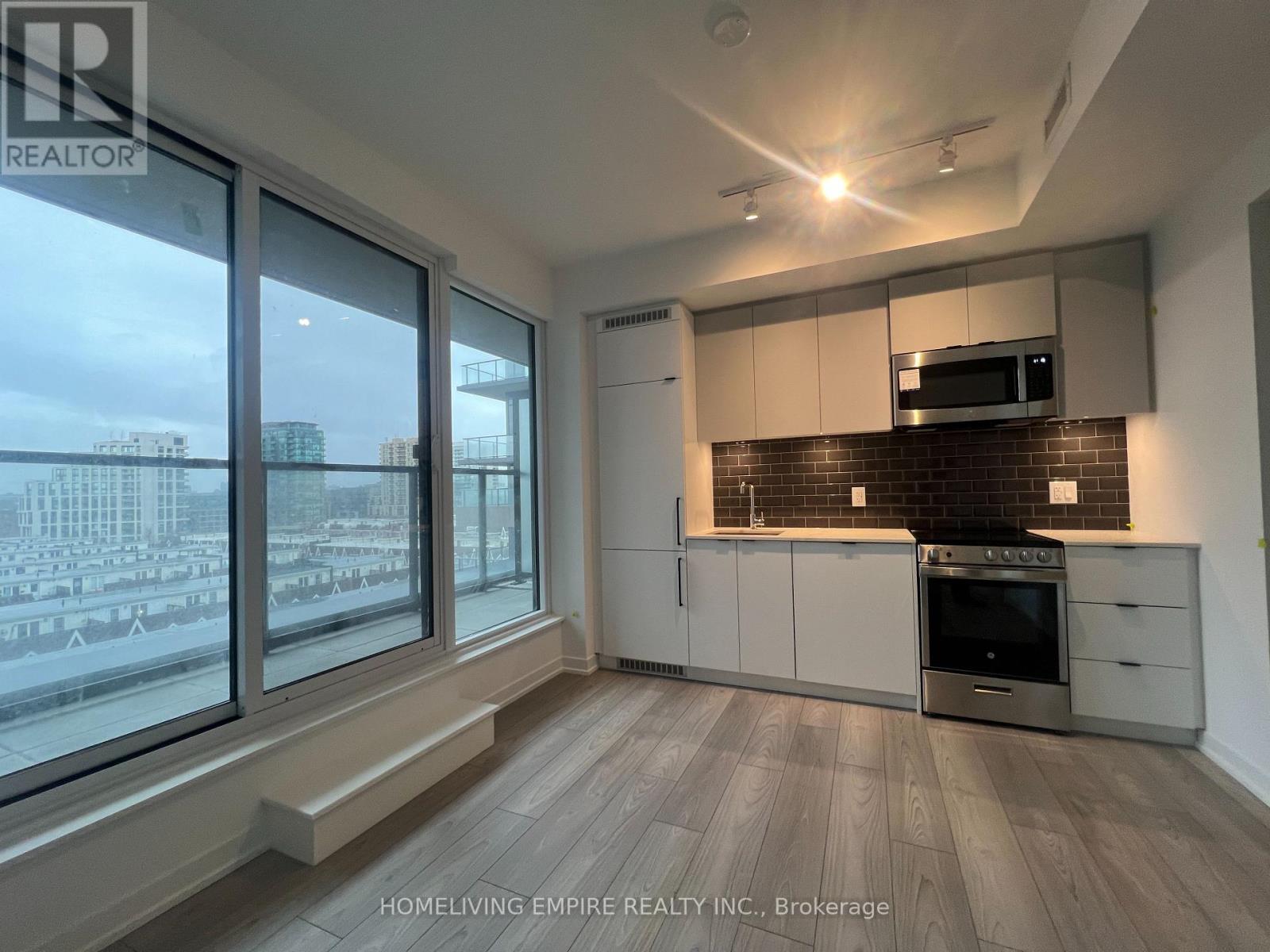 601 - 285 Dufferin Street, Toronto, Ontario  M6K 0J2 - Photo 10 - W12129424
