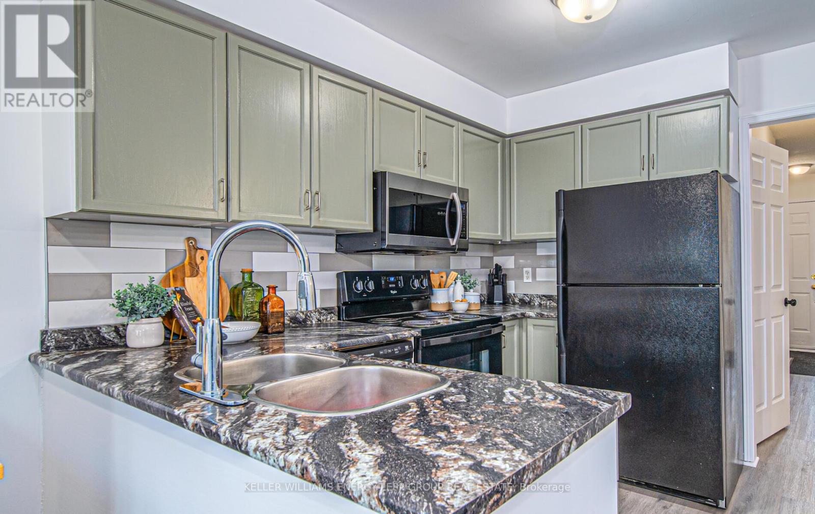 34 Marchwood Crescent, Clarington, Ontario  L1C 4J8 - Photo 16 - E12129472